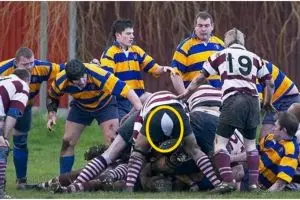 10 Momen kecelakaan olahraga ini miris tapi juga bikin cekikikan