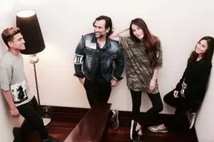 22 Tahun menikah, Jeremy-Ina Thomas tetap mesra bak pengantin baru