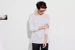 11 Arti bahasa tubuh cowok saat pertama ketemu cewek, betul nggak ya?