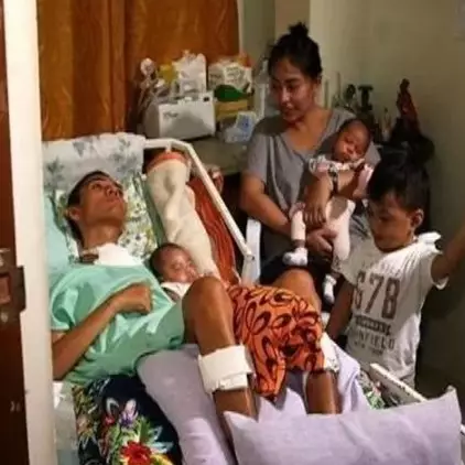 Kisah istri setia temani suaminya koma selama 9 bulan ini bikin haru