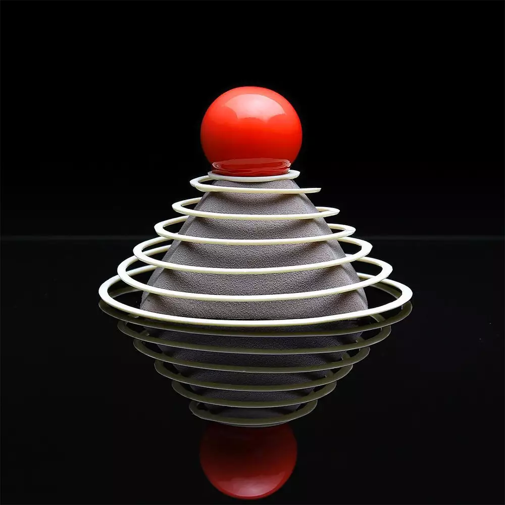 Bentuk 10 kue ini keren banget, sumpah bikin nggak tega ngirisnya