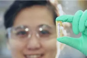 Baterai yang bisa dipakai hingga 400 tahun ini tercipta tak sengaja