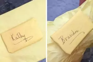 Kado pernikahan ini baru dibuka setelah 9 tahun, isinya bikin haru