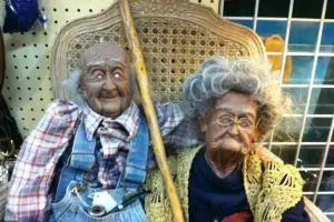 Bukannya lucu, 15 mainan anak ini justru bikin bulu kuduk merinding