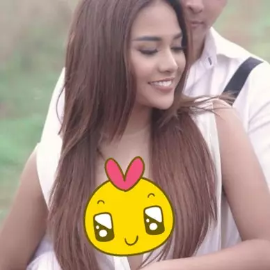 Baju Aurel Hermansyah di video klip terbarunya ini tuai komentar pedas