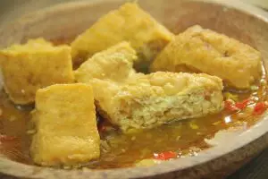 Tak perlu ke Cirebon, begini resep Tahu Gejrot yang dijamin lezat abis