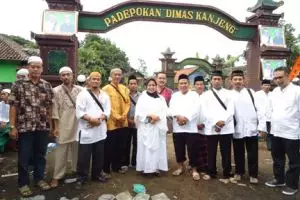 4 Padepokan ini ajarannya bikin geger publik, kontroversial banget