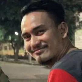 10 Traveler ganteng ini siap bikin dirimu serasa keliling dunia