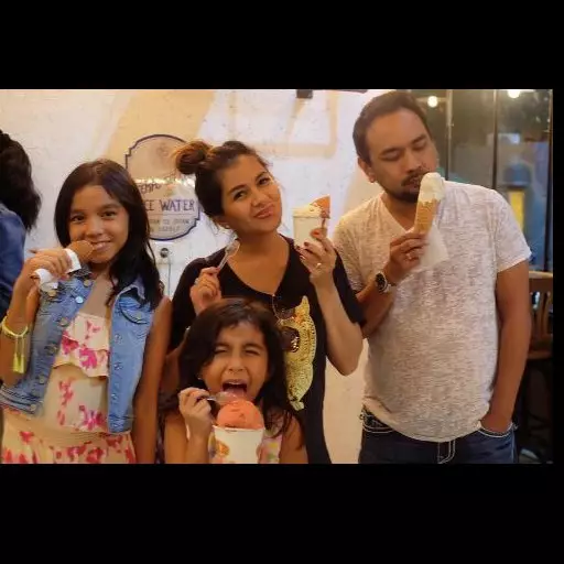 10 Foto harmonisnya keluarga Bebi Romeo-Meisya Siregar, so sweet deh