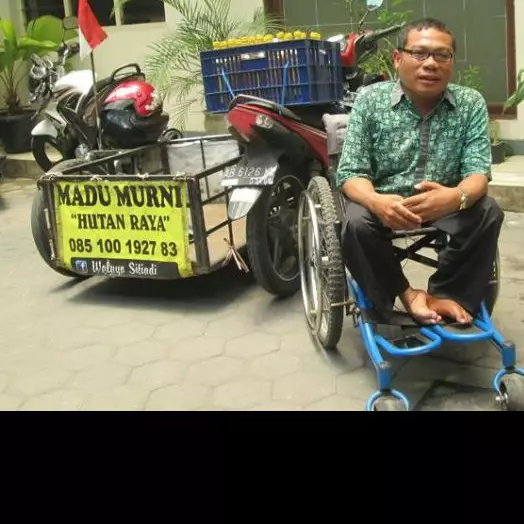 Kisah inspiratif Waluyo, difabel hebat yang kini sukses berjualan madu