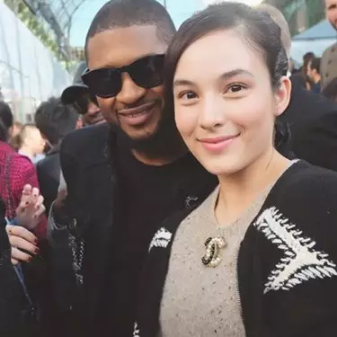 Gara-gara selfie bareng Usher, Chelsea Islan bikin netizen iri