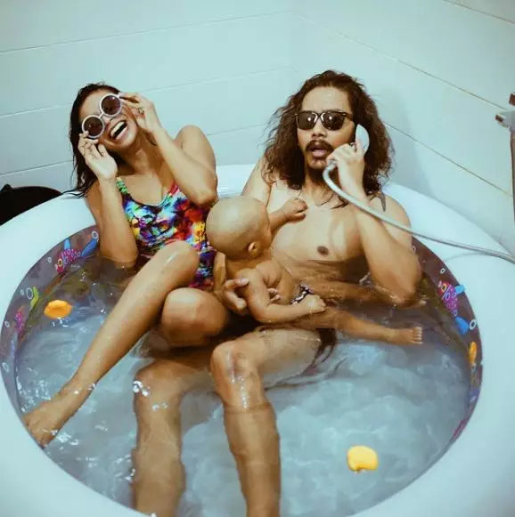 10 Potret harmonisnya keluarga Shareefa Daanish, inspiratif ya