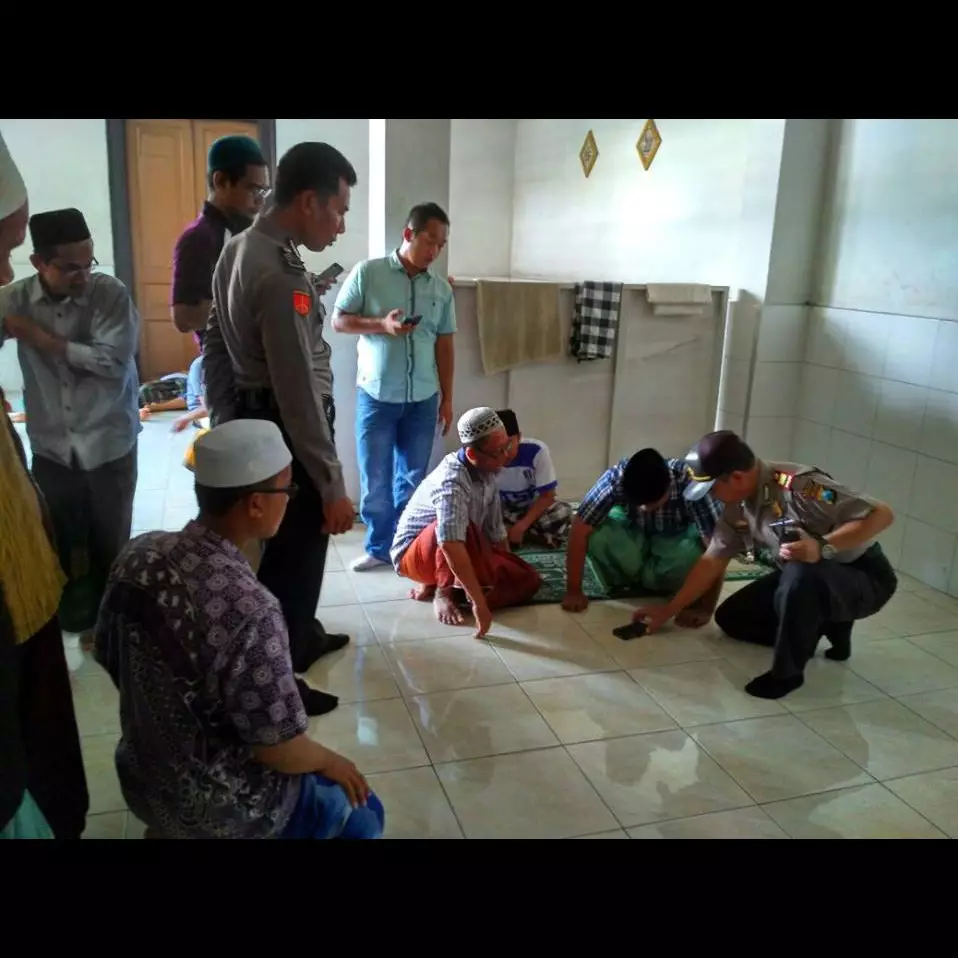 Perahu terbalik di Bengawan Solo, 7 santri Ponpes Langitan hilang