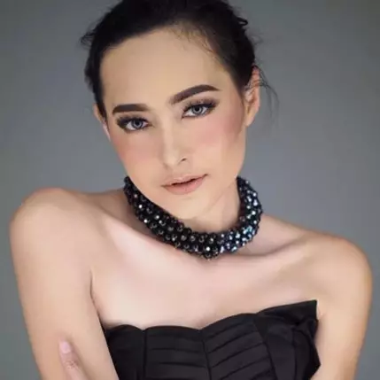 Alasan Dewi Rezer comot foto untuk bisnis kue bikin geleng-geleng