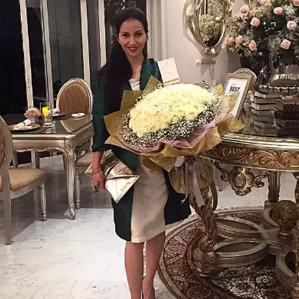 Nggak terjun ke dunia hiburan, 7 ibunda seleb ini cantiknya kebangetan