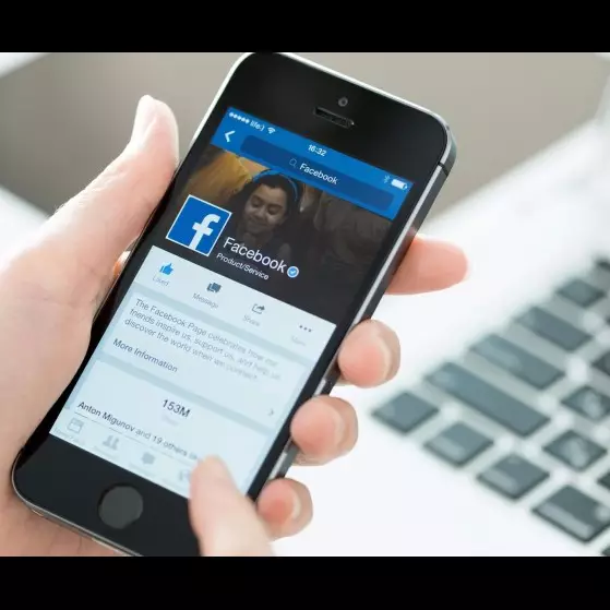 Postingan di media sosial ternyata bisa diasuransikan