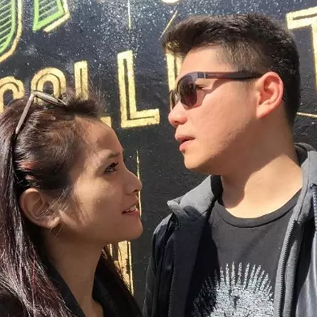 Acha Septriasa pamer cincin di media sosial, cie mau nikah kapan nih?