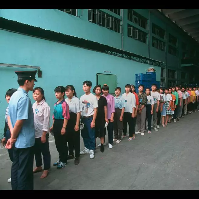 8 Fakta miris di balik harga murah mainan buatan China