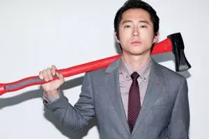 10 Fakta Steven Yeun, pemeran Glenn di The Walking Dead di season 7