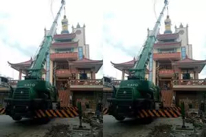 Patung Buddha di vihara ini diturunkan, reaksi umat Buddha bikin adem