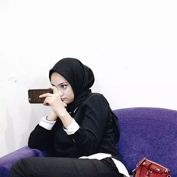 Tampil mengenakan hijab, Ayudia Bing Slamet tuai pujian netizen