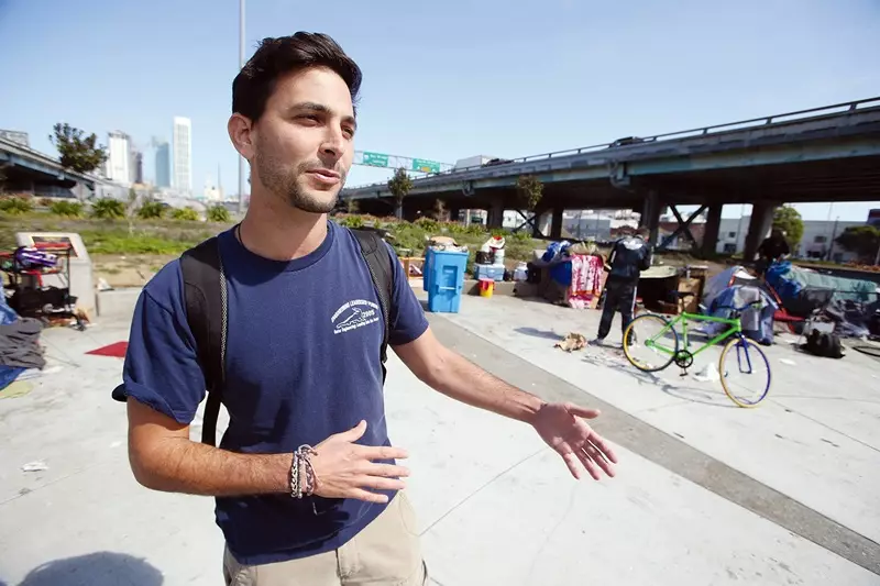 Gara-gara status Facebooknya tiga tahun lalu, manajer Twitter dipecat