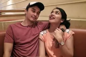 Ini rahasia tak terduga keromantisan Tika Bravani dan Dimas Aditya