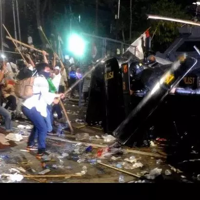 #Safetycheckjkt menjadi trending, ada video penjarahan minimarket