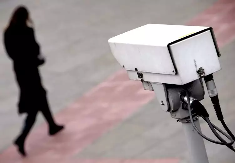 Kini CCTV bisa dipantau cuma pakai smartphone, kamu berminat?
