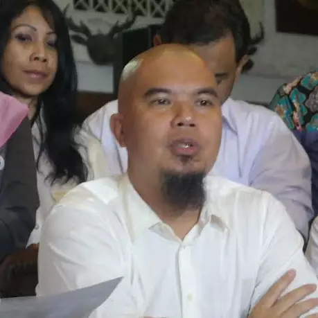 Ahmad Dhani berang, siap polisikan balik Projo dan Indra Tan