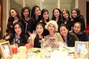 6 Foto Acha bak Marilyn Monroe di acara bridal shower, mau nikah nih?