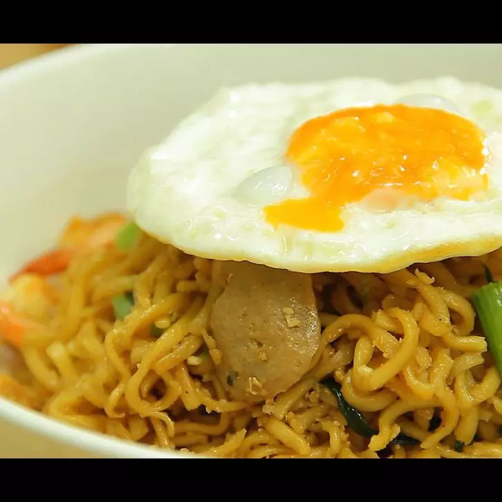 Nikmati yummi-nya mi goreng jawa di rumah? Bisa banget, ini resepnya