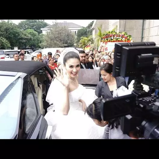 9 Foto romantis pernikahan Sandra Dewi - Harvey Moeis