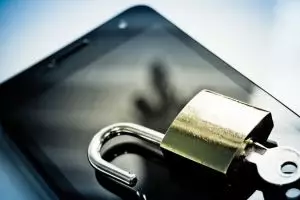 Awas, virus Trojan ini incar data bank di ponselmu via Google AdSense