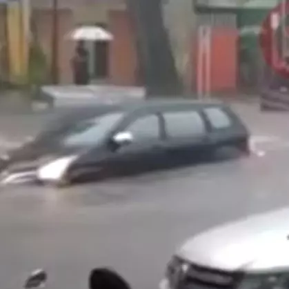 Ini kondisi Avanza yang terseret banjir di Bandung 9 November lalu