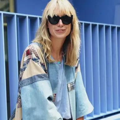 13 Inspirasi gaya patchwork denim yang tak lekang oleh waktu
