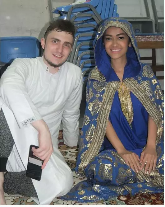 Nggak mau kalah, 8 seleb ini foto bareng hafiz ganteng Fatih Seferagic