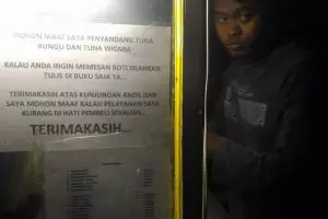 Kisah penjual roti bakar tuna rungu ini sentil kamu yang malas-malasan