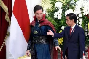 PM Belanda yang kunjungi Presiden Jokowi ini mirip Doctor Strange