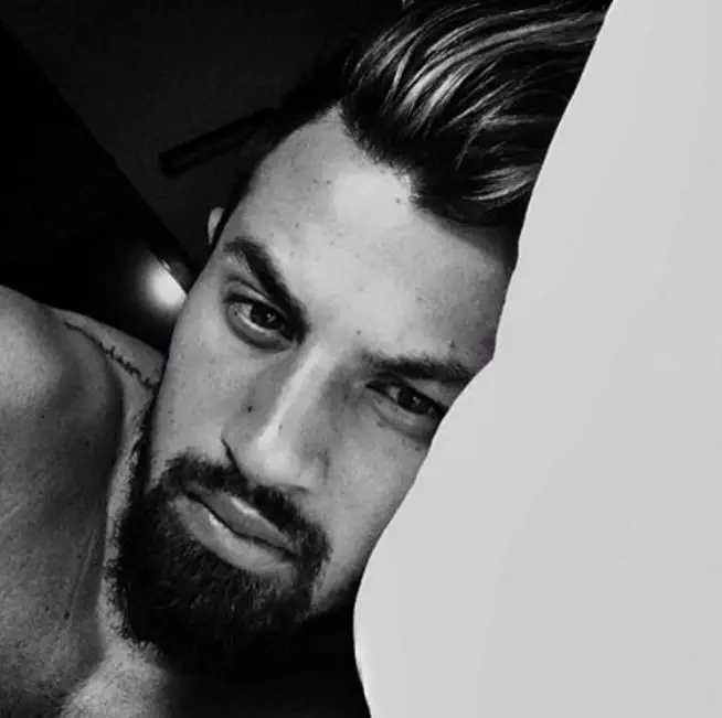 10 Foto gantengnya Stefano Lilipaly, pencetak gol kemenangan Indonesia