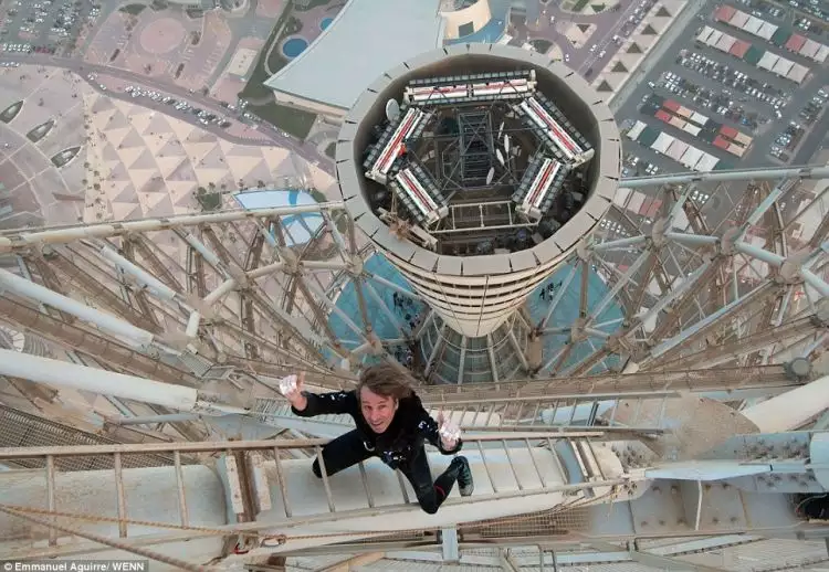 Heboh, 'Spiderman' ini sudah panjat ratusan gedung dunia tanpa alat