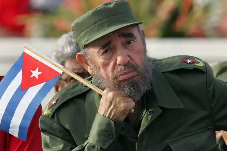 Fidel Castro, mantan presiden Kuba yang kontroversial berpulang