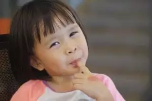 Aksi anak Hanung Bramantyo jadi instruktur aerobik ini bikin gemes