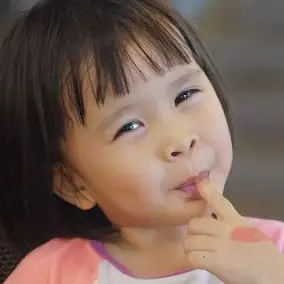 Aksi anak Hanung Bramantyo jadi instruktur aerobik ini bikin gemes