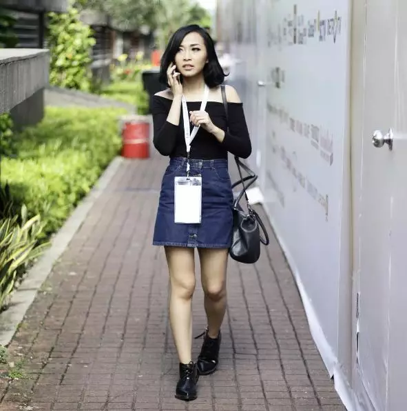 Gaya ala Rinni Wulandari  © 2016 Instagram