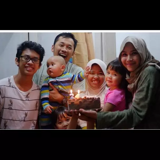 Postingan Hanung Bramantyo tentang pembantu rumah tangga ini ngademin