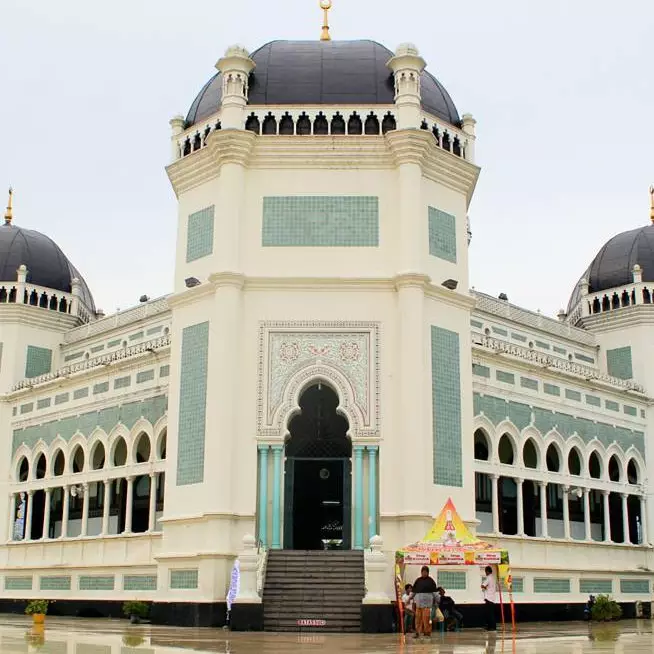 4 Masjid tua di Kota Medan ini tak hanya megah, tapi juga bersejarah
