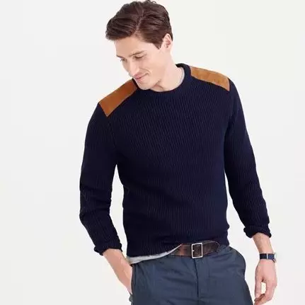 7 Cara tampil gaya dengan barang lama, bisa buat Natal &amp; tahun baru