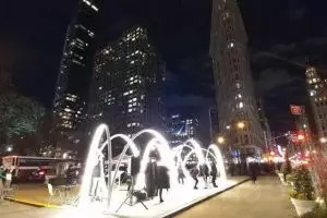 Bermain hammock di tengah kota jadi tren di New York