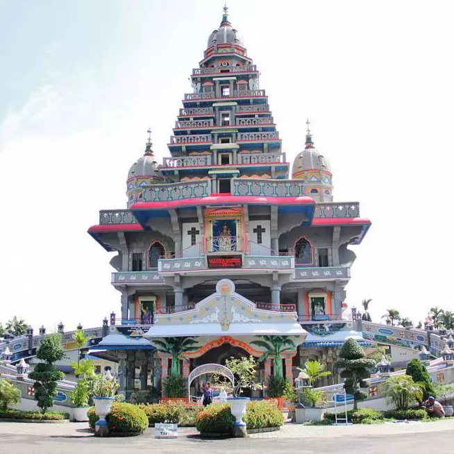 4 Rumah ibadah di Medan ini indah banget, jadi destinasi wisata religi